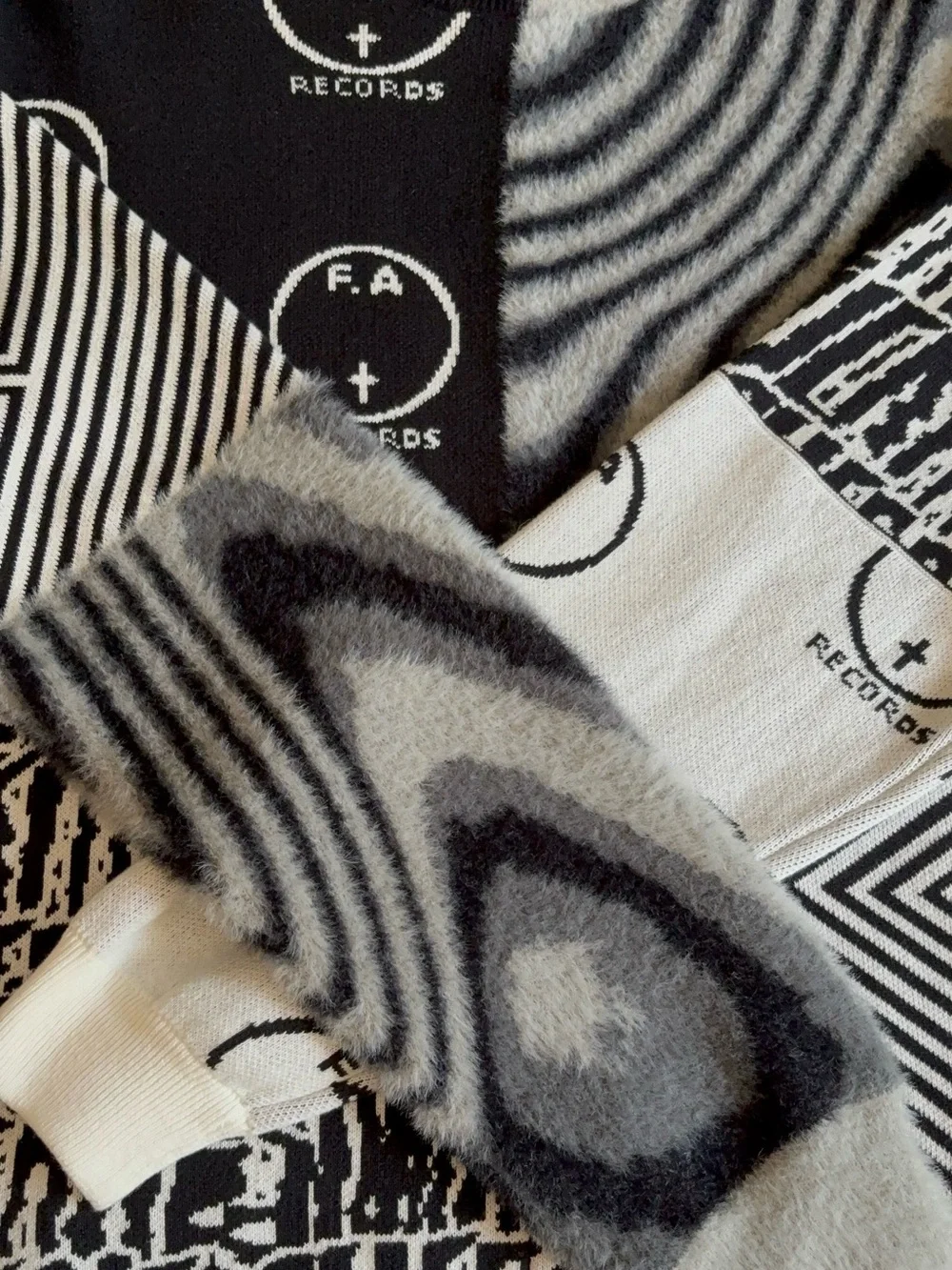 FA crewneck mixed